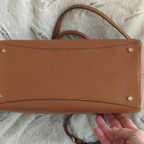 Kate Spade Brown Shoulder Bag with Polished Leather - Picture 3 of 6